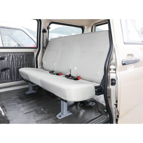 Hot sale 7 Seats Cargo Van MPV Passenger Car SAIC GM Wuling Rongguang S mini vans cargo van gasoline 4x4 truck